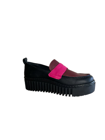 ART 1530s - Nappa Black/Fuchsia