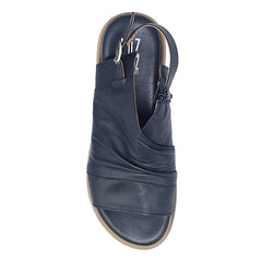 Miz Mooz Conor Black