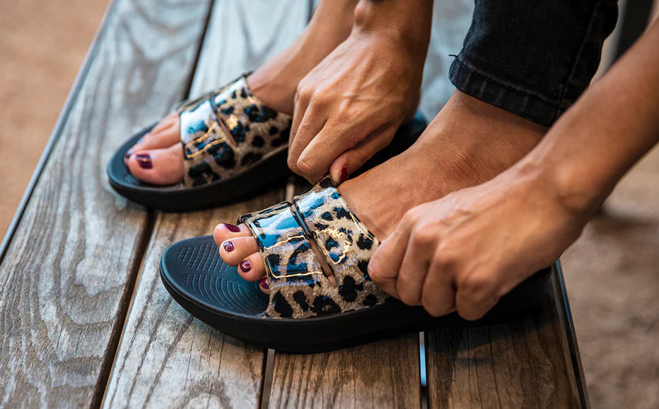 Oofos Ooahh Slide Luxe Cheetah shopcardinoshoes